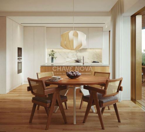 Apartamento T4 Penthouse na Avenida da Boavista em condomínio de luxo