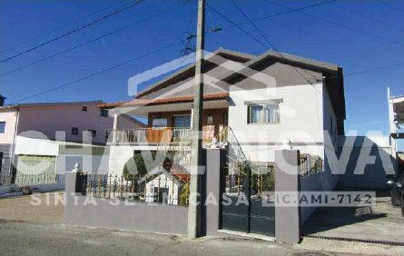 Moradia T3, para venda, com logradouro, em Salreu