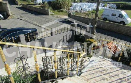 Moradia T3, para venda, com logradouro, em Salreu