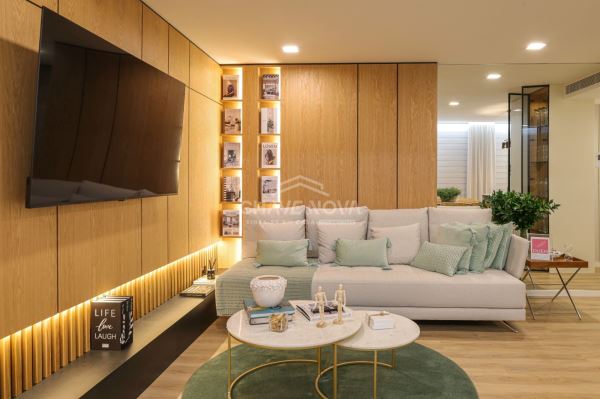 Apartamento novo T3 com varanda, em Agras - Esgueira