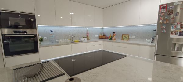 Magnífica Vivenda T5 em área residencial de Quarteira