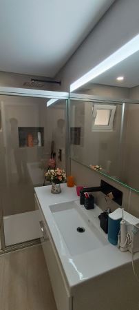 Magnífica Vivenda T5 em área residencial de Quarteira