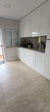 Magnífica Vivenda T5 em área residencial de Quarteira