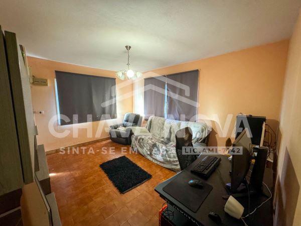 Quinta c/ terreno (23.890 m2) no Caniço de Baixo - Vistas Mar