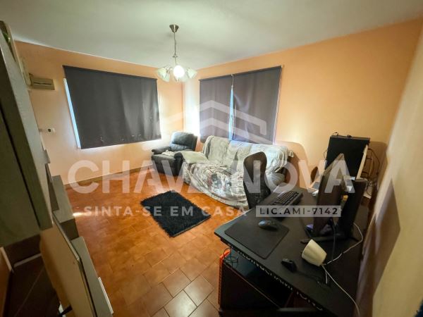 Quinta c/ terreno (23.890 m2) no Caniço de Baixo - Vistas Mar
