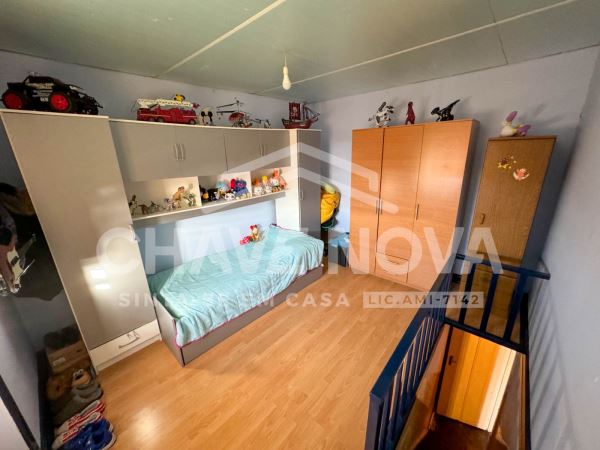 Quinta c/ terreno (23.890 m2) no Caniço de Baixo - Vistas Mar