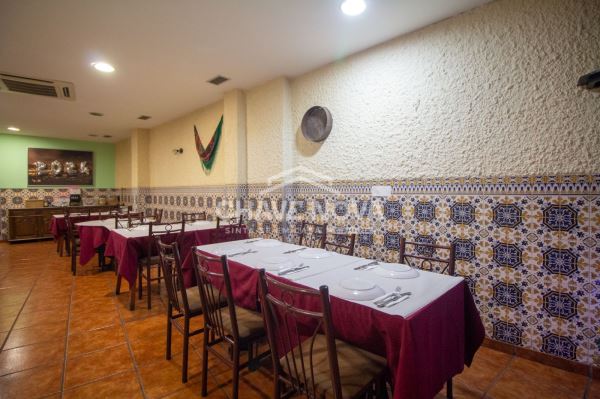 Restaurante para Trespasse na Rua Costa Cabral 