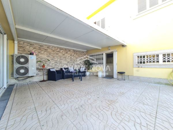 Moradia Geminada T4 em Leça do Balio
