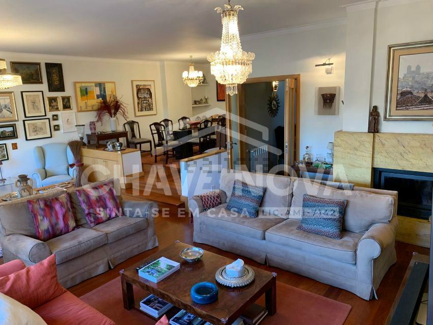 Fantástica moradia T5 com piscina à venda em Fonte da Moura Fantástica moradia T5 com piscina à venda em Fonte da Moura