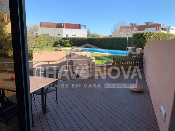 Fantástica moradia T5 com piscina à venda em Fonte da Moura Fantástica moradia T5 com piscina à venda em Fonte da Moura