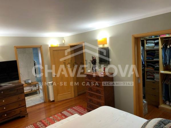 Fantástica moradia T5 com piscina à venda em Fonte da Moura Fantástica moradia T5 com piscina à venda em Fonte da Moura