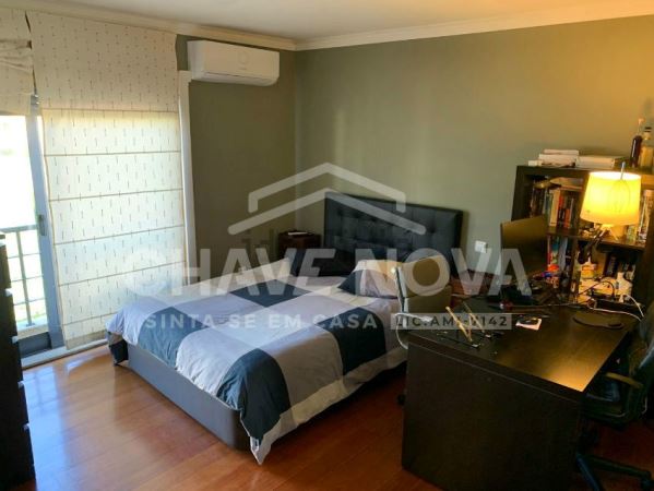 Fantástica moradia T5 com piscina à venda em Fonte da Moura Fantástica moradia T5 com piscina à venda em Fonte da Moura