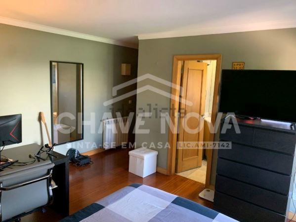 Fantástica moradia T5 com piscina à venda em Fonte da Moura Fantástica moradia T5 com piscina à venda em Fonte da Moura