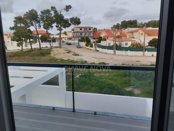 Moradia T3 em Fernão Ferro