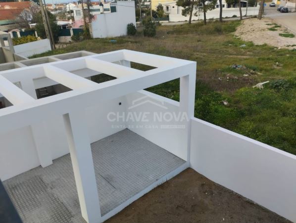 Moradia T3 em Fernão Ferro