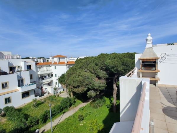 Apartamento para arrendar ao ano