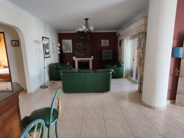 Apartamento para arrendar ao ano