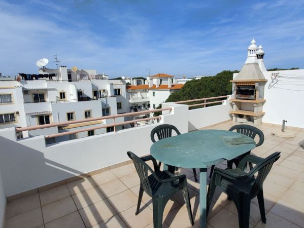 Apartamento para arrendar ao ano