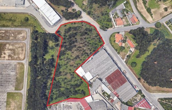 Terreno para indústria em Canelas  Gaia Porto