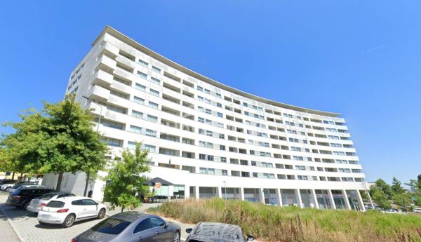 Apartamento T2 na VL8, construção Teixeira Duarte 