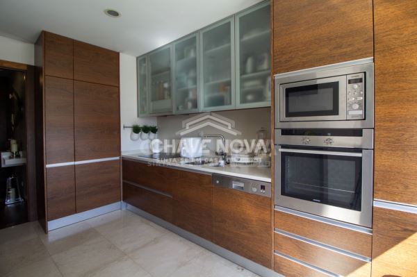 Apartamento T2 na VL8, construção Teixeira Duarte 
