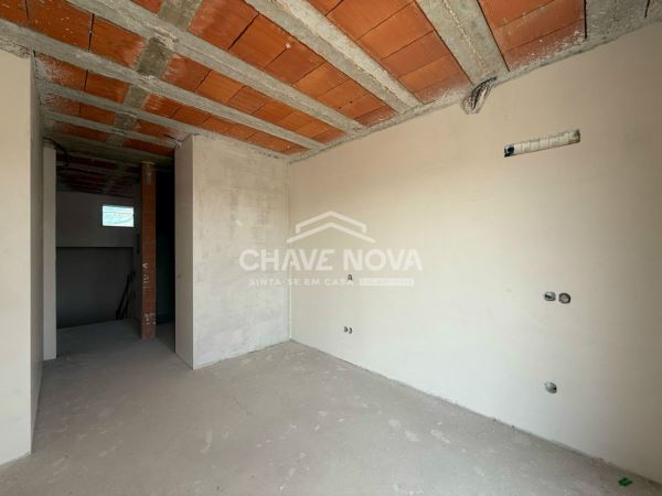 Moradia em Banda V3 Nova na Madalena