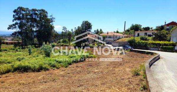 Terreno de 9579m² em Vila Verde