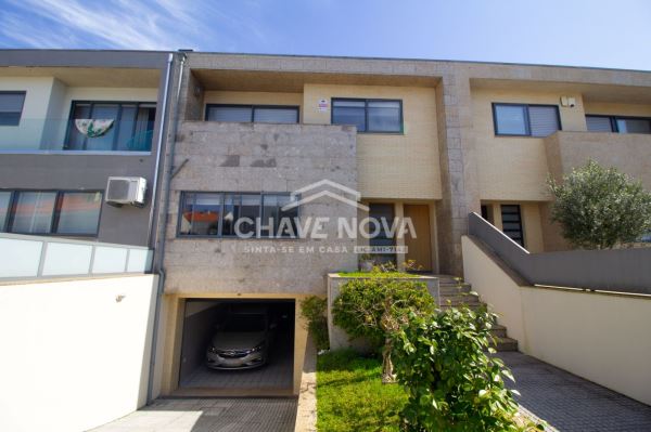 Moradia T4 na Senhora da Hora