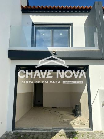 Moradia T4 em Silveira - Torres Vedras