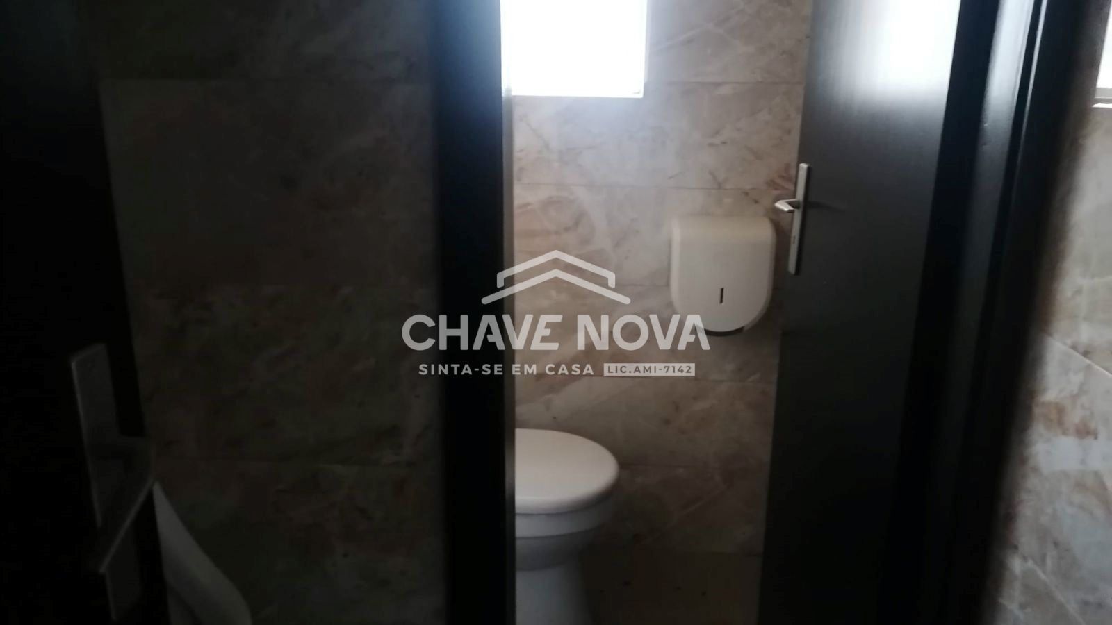 Espaço comercial em Fânzeres junto ao Seixo. Gondomar