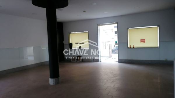 Espaço comercial em Fânzeres junto ao Seixo. Gondomar