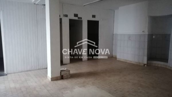 Espaço comercial em Fânzeres junto ao Seixo. Gondomar