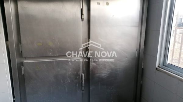 Espaço comercial em Fânzeres junto ao Seixo. Gondomar