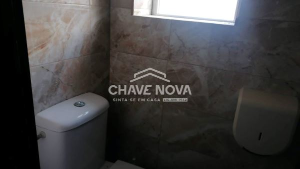 Espaço comercial em Fânzeres junto ao Seixo. Gondomar