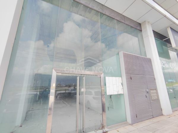 Loja para arrendamento, na Forca, no Edifício Mirador