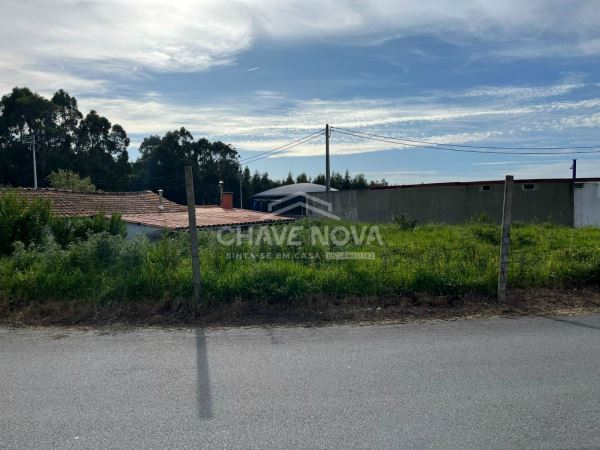 Land for sale in Vila Nova de Gaia, Portugal — €68,000