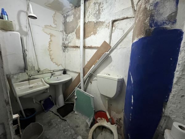 Prédio completo na Rua Escura 