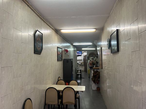 Prédio completo na Rua Escura 