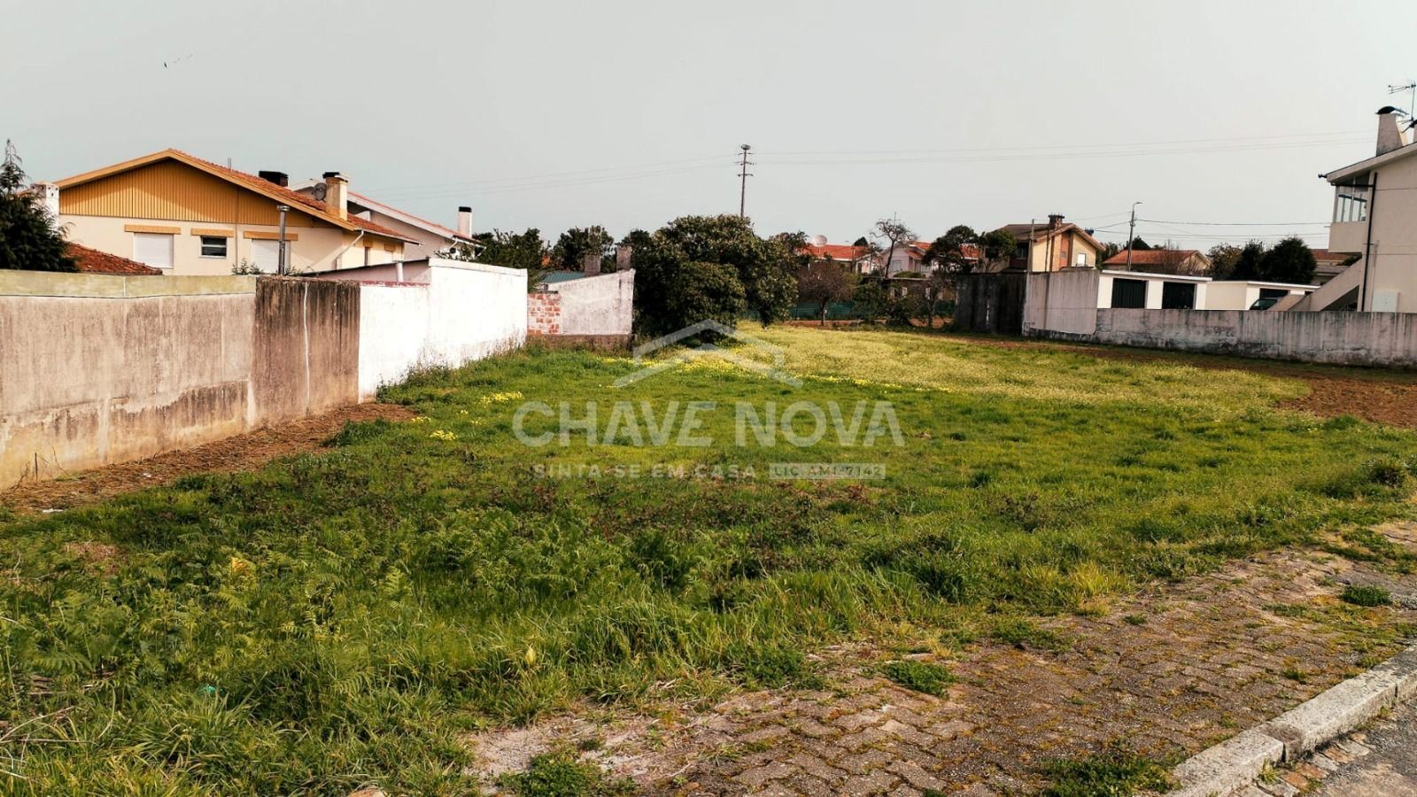 Terreno de 400m2 para construção de Moradia de 2 andares, em Grijó (Póvoa de Baixo)!