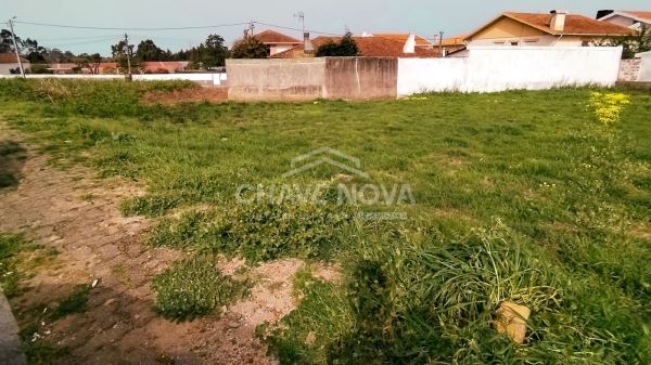 Terreno de 400m2 para construção de Moradia de 2 andares, em Grijó (Póvoa de Baixo)!