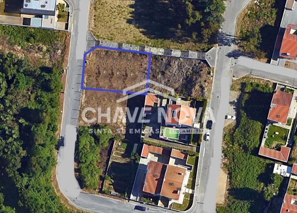 Land for sale in Vila Nova de Gaia, Portugal — €63,000