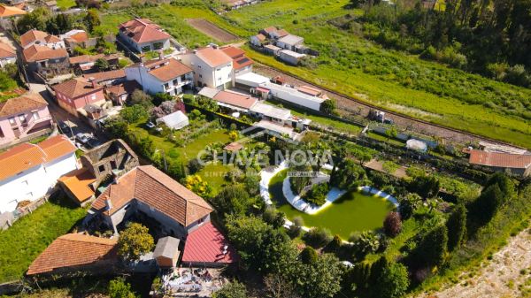Moradia T3 para reconstrução em Argoncilhe 