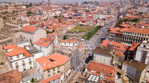 Apartamento T0 DOM HUGO IX no Centro Histórico do Porto