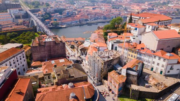 Apartamento T0 DOM HUGO IX no Centro Histórico do Porto