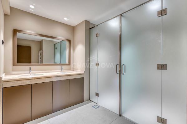 T4 Duplex - Nascente/Sul/Poente - terraço 80m2, garagem 2 carros - Bessa Leite - Porto