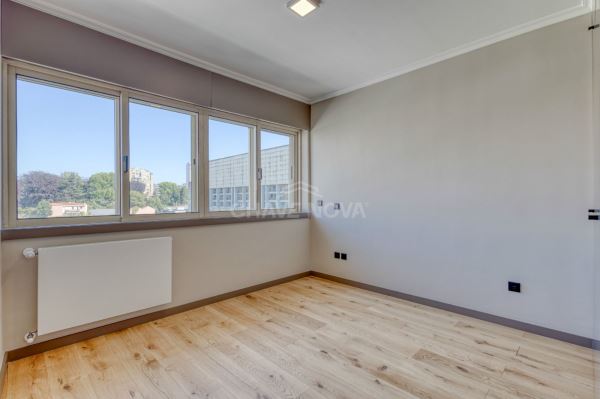 T4 Duplex - Nascente/Sul/Poente - terraço 80m2, garagem 2 carros - Bessa Leite - Porto