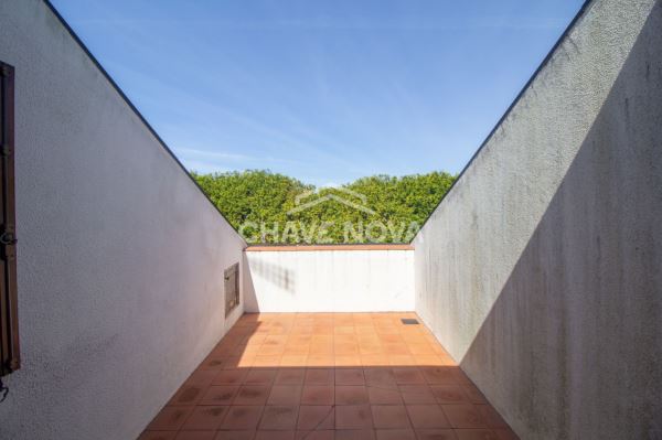 Moradia Isolada V3 c/ Piscina em Gulpilhares (Francelos)