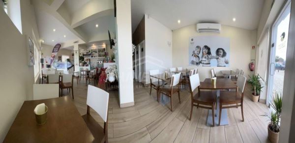 Espaço comercial frente ribeirinha Amora