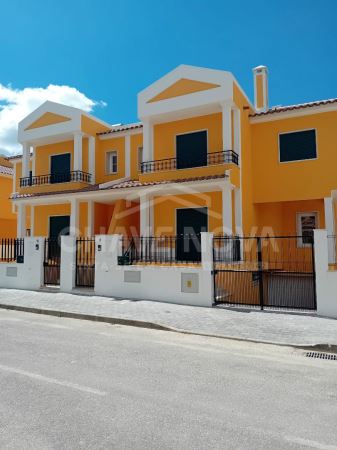 Moradia T4+1 Bacelos de Gaio