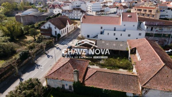 QUINTA HISTÓRICA COM CHALET DE CHARME DO INÍCIO DO SÉCULO XIX A 70KM DE LISBOA